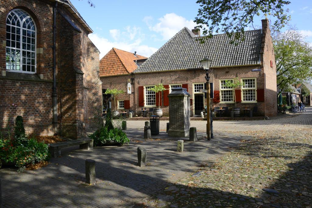 Hotel Herberg De Gouden Leeuw Bronkhorst Exterior foto